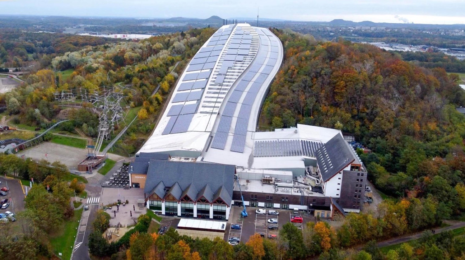 Snow World Landgraaf roof renovation and panel reinstallation